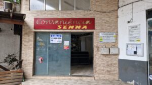 Loja com excelente localização em Pendotiba, com opção de explorar o deck como área adiciona